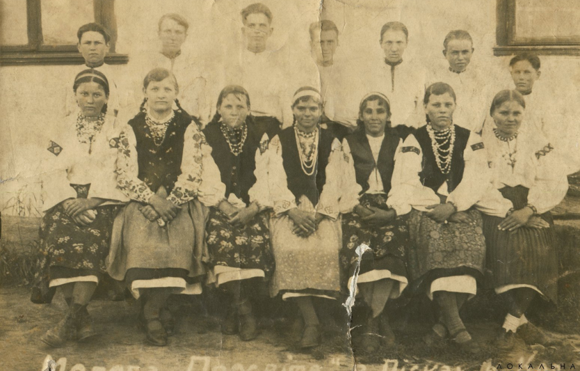 “Просвіта” в 20-х роках XX ст. як культурні осередки будували Україну